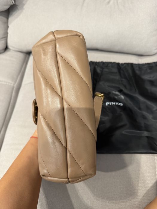 Кожена чанта Pinko Love Mini Puff