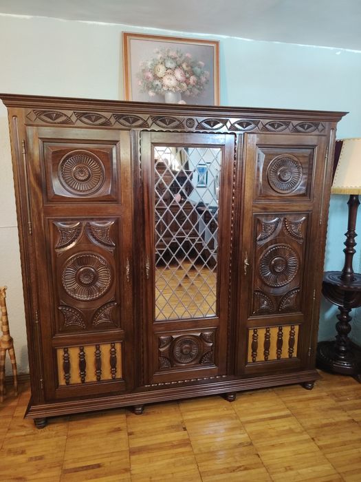 1 Mobilier dormitor, dulap din lemn masiv, pat lemn masiv mahon