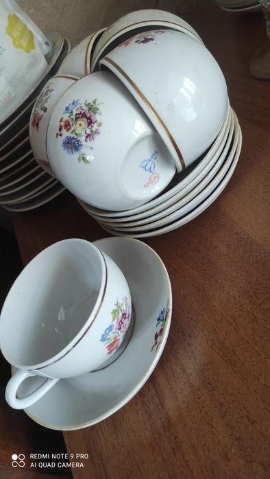 Продам чайный сервиз фарфоровый