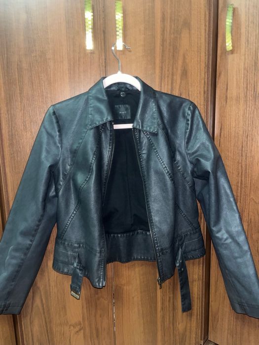 Продам кожаную куртку