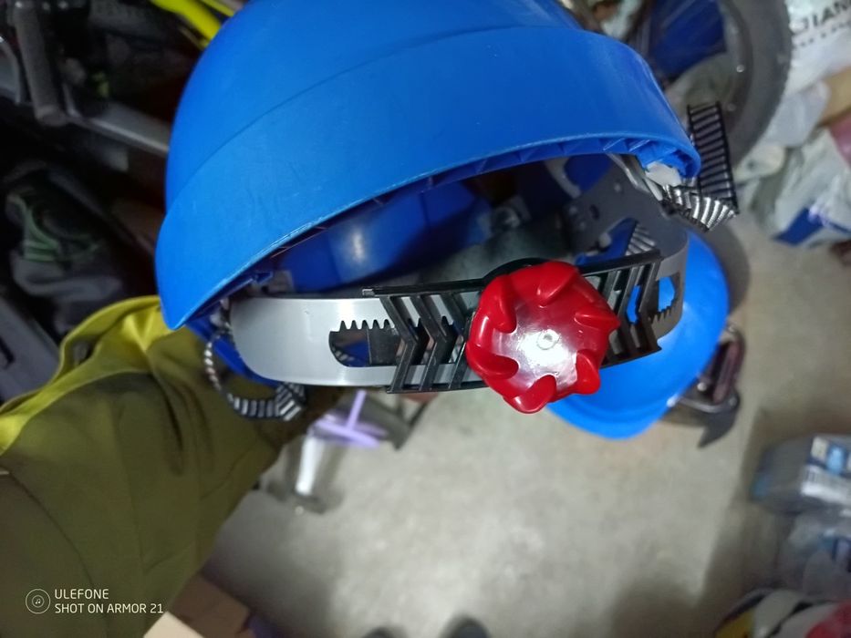 Каски за алпинизъм