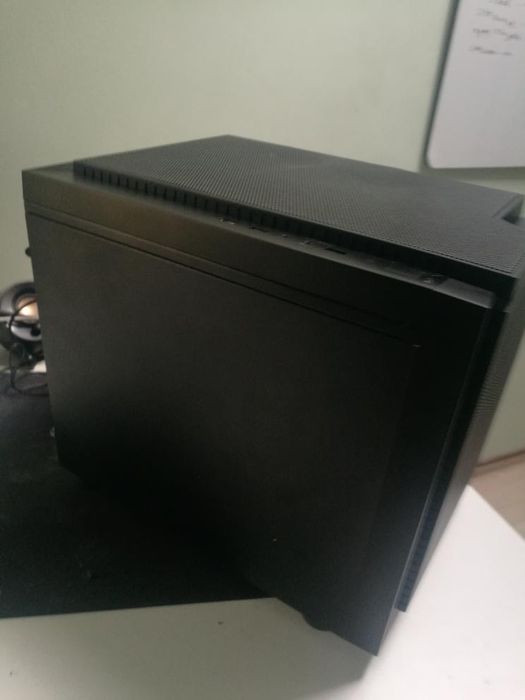 Vand Carcasa Pc Neagra