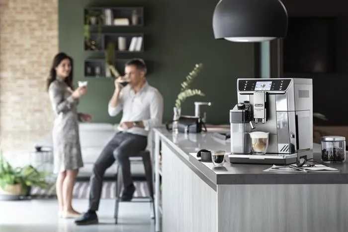 Кофемашина DeLonghi ECAM650.55.MS PrimaDonna Elite