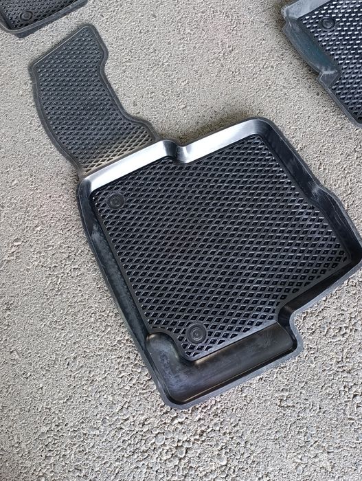 Полик. Avto polik Cobalt Damas Nexi3 Matiz Spark Gentra. Yangi.