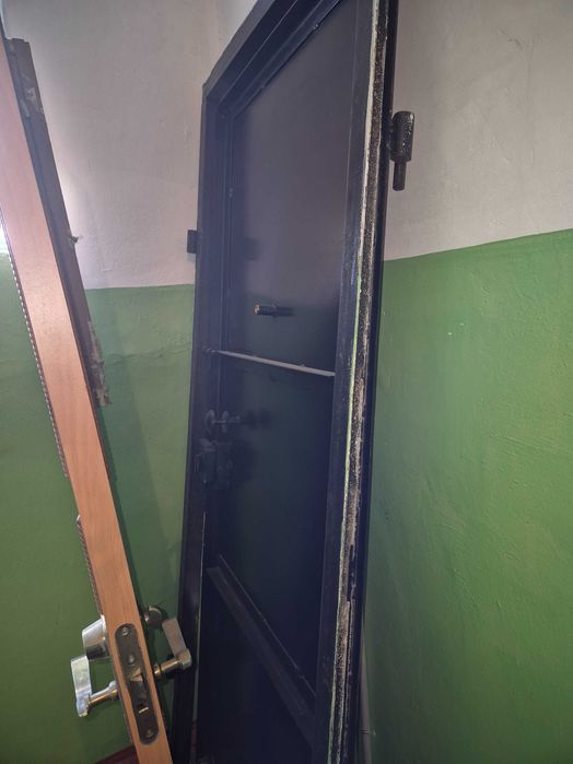 Дверь металлическая бу