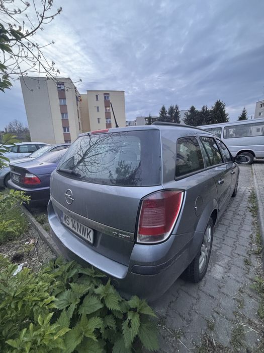 Se vinde Opel Astra H, an 2006, motor 1.7 CDTI diesel