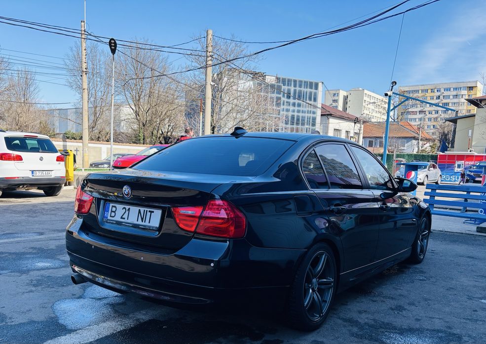 Vand BMW E90 320i (automat)