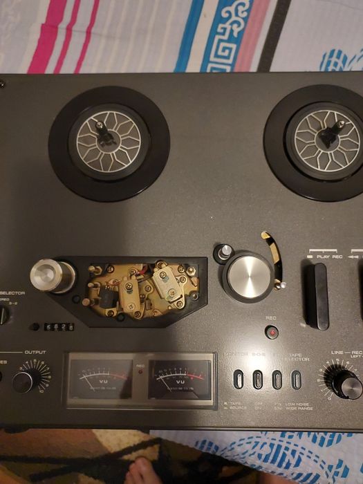 Magnetofon AKAI 4000D