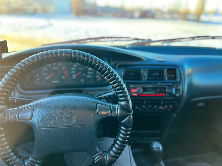 Toyota Corolla машина