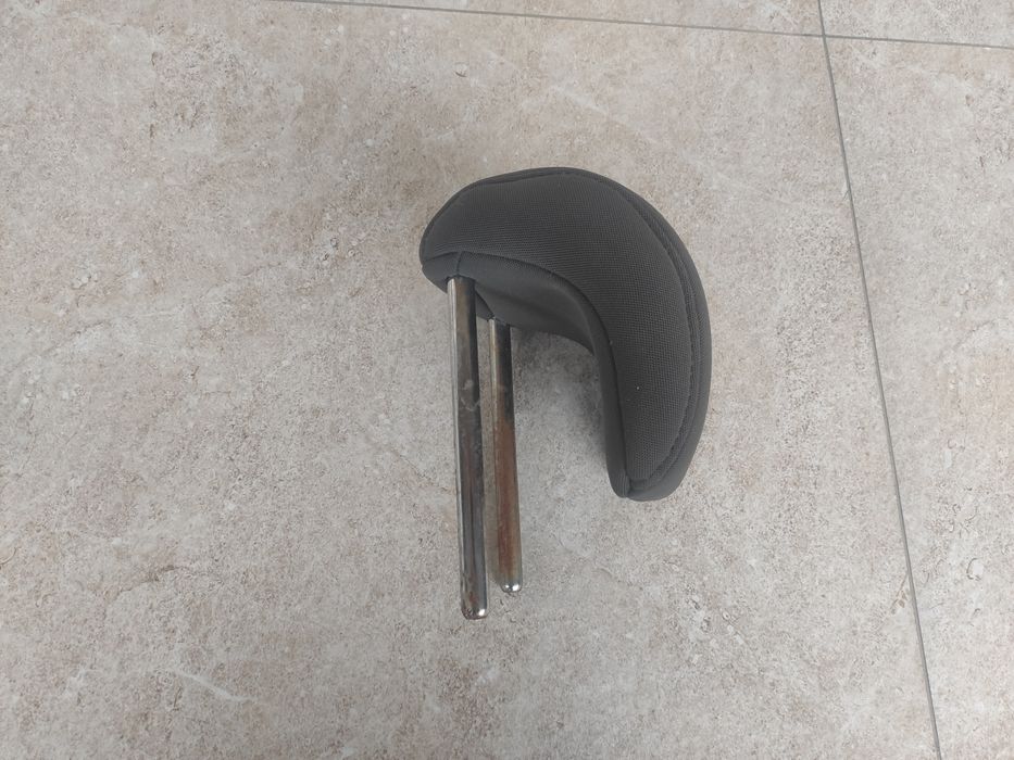 Сидения, Спарк под головник.