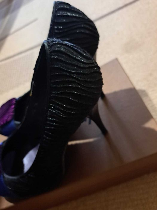 Дамски обувки на ток