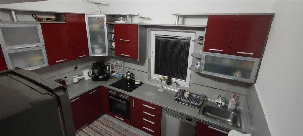 Дава се под наем Двустаен апартамент в Бургас, Славейков - 58 кв.м за 204 € - Снимка #3