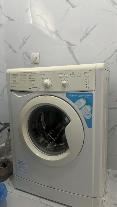 Стиральная машина Indesit