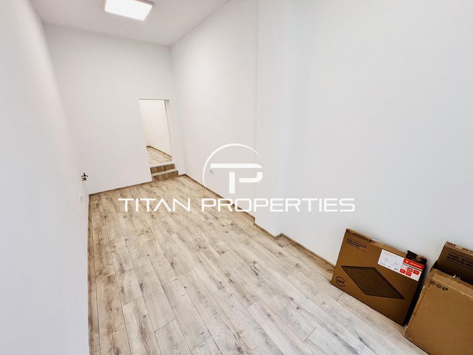 Дава се под наем Офис в Бургас, Възраждане - 26 кв.м за 295.8 € - Снимка #1