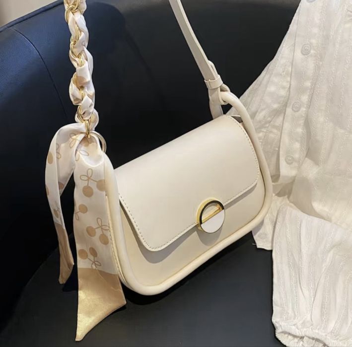 сумки по 5000тг.