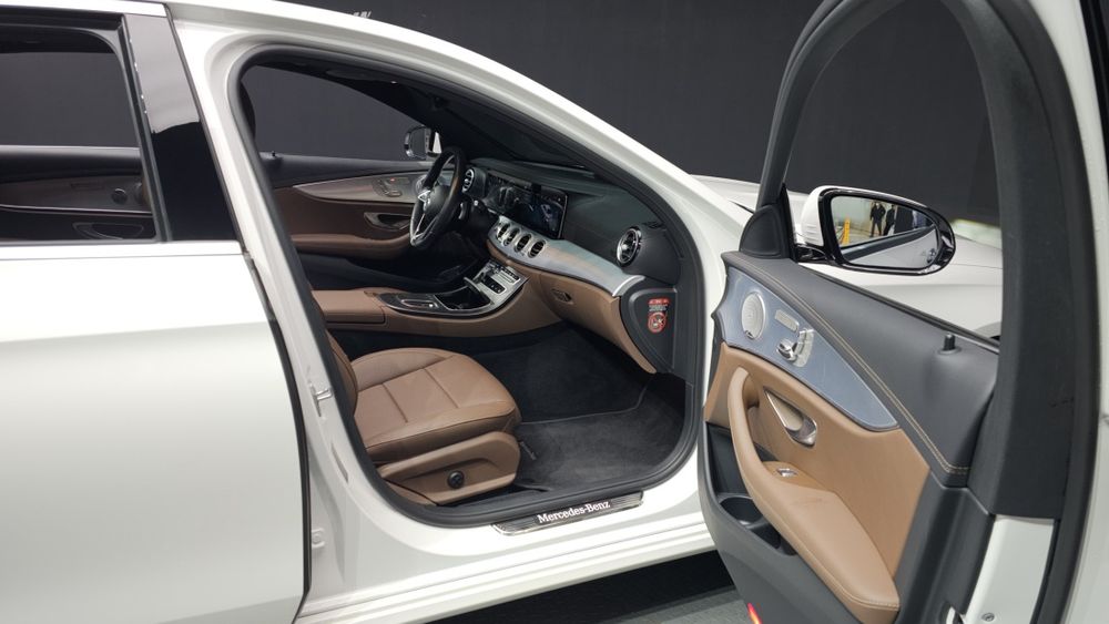 Benz (Mercedes-Benz) E-Class E350 4MATIC Avantgarde