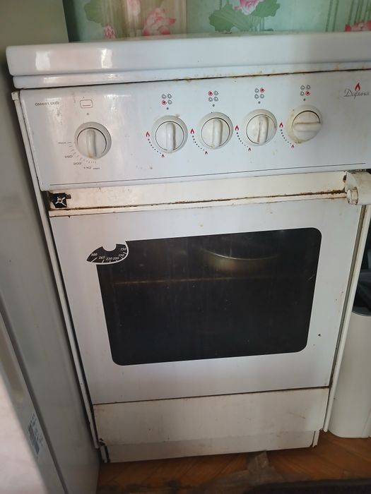 Продам газ плиту