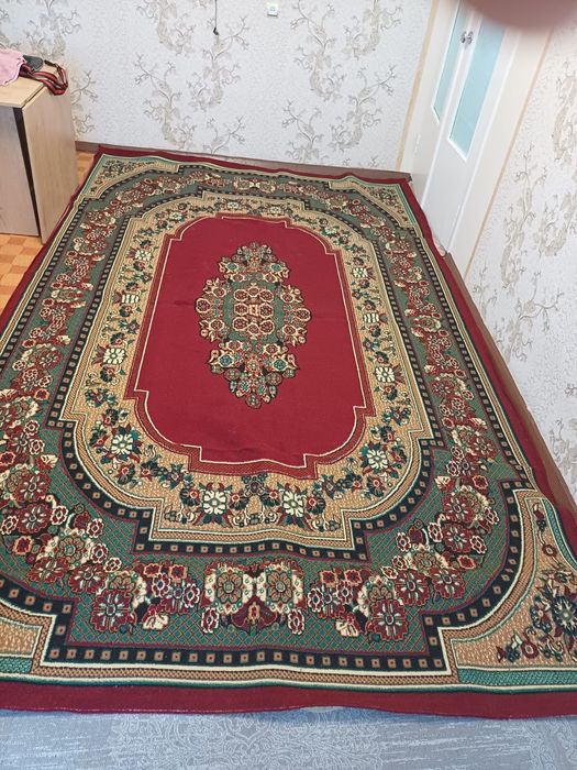 Продам Ковер  2,5*4