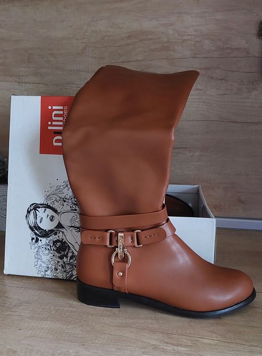 Дамски високи ботуши