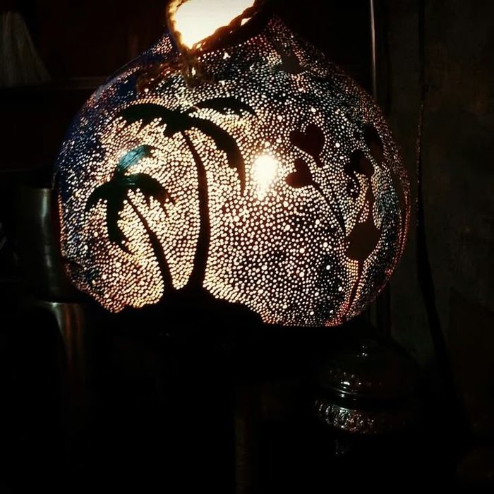 Светильник из декоративной тыквы