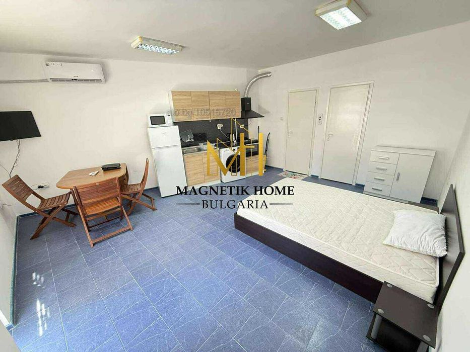 Дава се под наем Едностаен апартамент в Бургас, Център - 40 кв.м за 255 € - Снимка #1