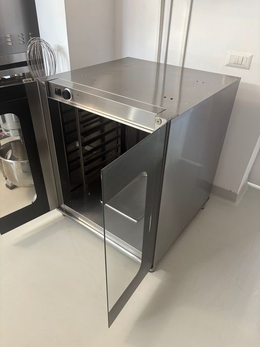 Dospitor 8 tavi de vânzare