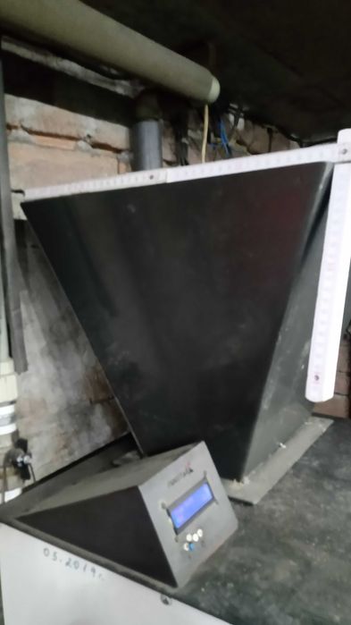 Допълнителен бункер за пелети