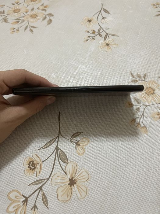 Samsung note 8  6/64gb