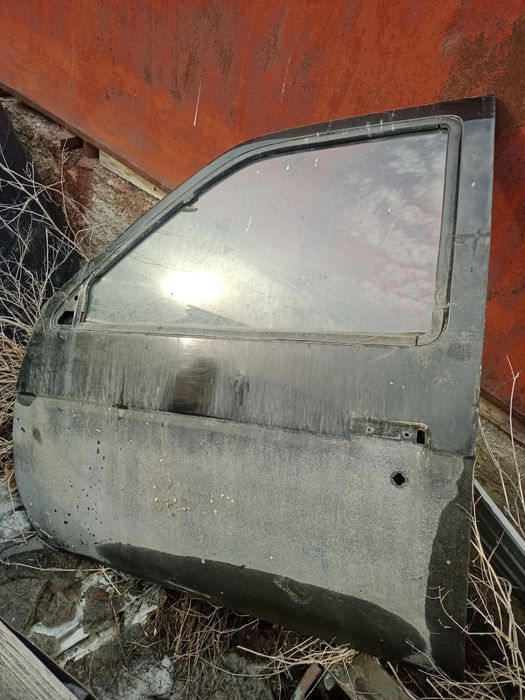 Двери Ниссан Террано