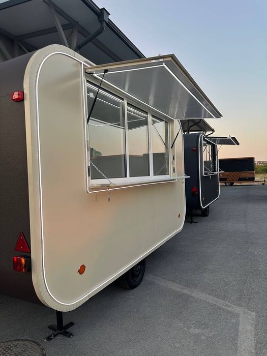 Каравана бързо хранене