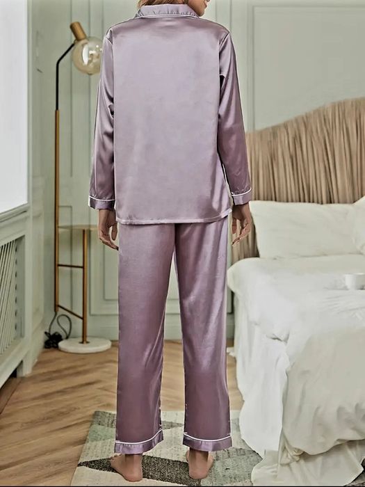 Pijama satin culoarea baby purple