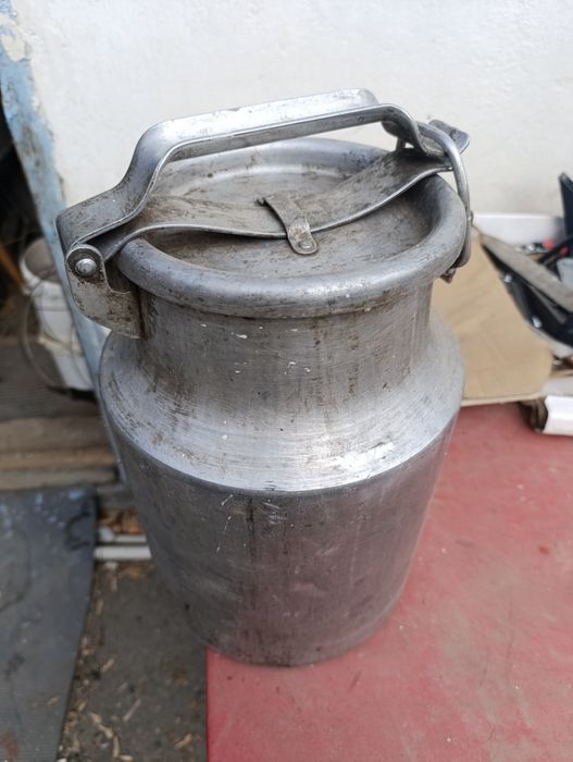 Продам бидон для воды