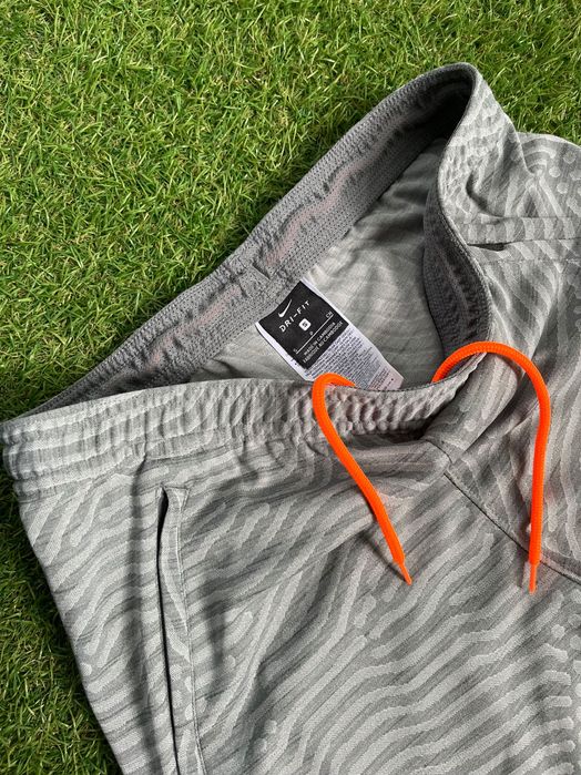 Мъжки къси панталонки : Nike Men's Training Shorts Next Gen Strike Smoke Grey S