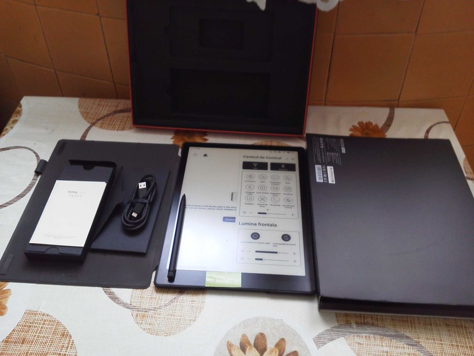 Tableta ONYX pentru Citit si Scris+Husa Pliabila