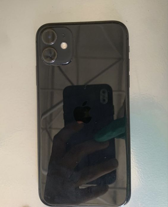 iPhone 11 64 GB black