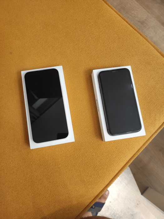 Iphone 11.  128GB. С коробкой 100% АКБ