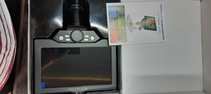 Microscop digital 12MP 1200x mărire , afișaj de 7 inch pt. electronica