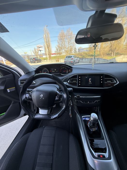 Peugeot 308 SW 2015