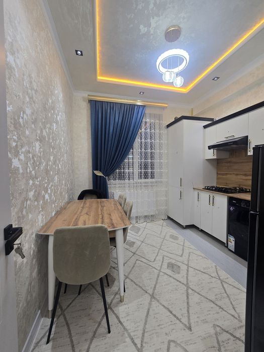 Срочно Продаётся 1х комнатная квартира на 2 этаже орр 5Микр Жомий