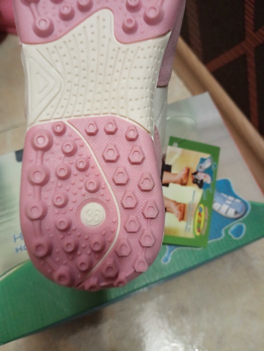 Нови обувки Chippo р-р 36 естествена кожа