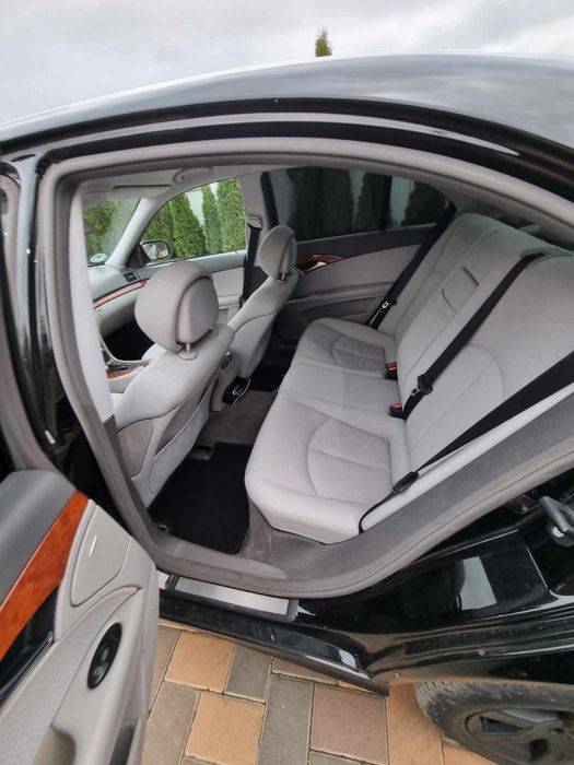 Mercedes-Benz E200 CDI