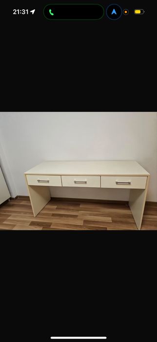 Birou cu trei sertare