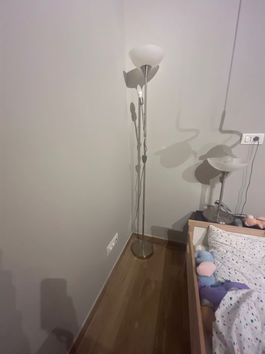 Lampadar argintiu
