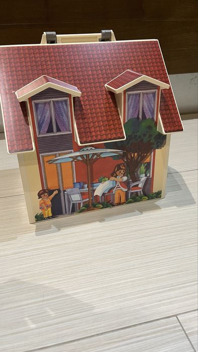 Преносима къща Playmobile