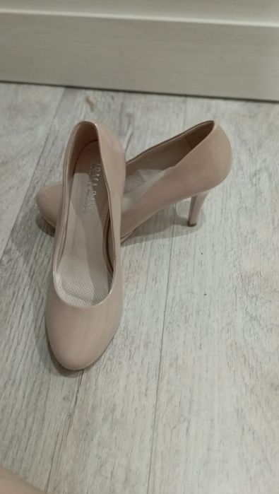 Туфли женские продам