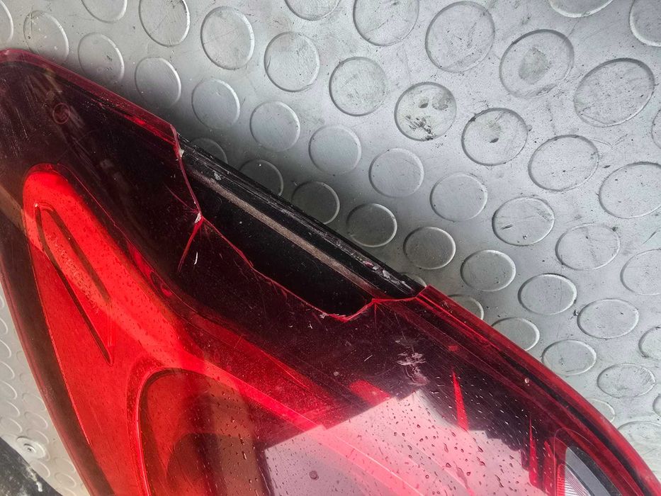 Десен външен стоп за Mercedes GLE Coupe W167 с забележки!