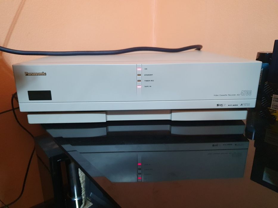 Videorecorder Panasonic AG-4700 HI-Fi stereo s-vhs