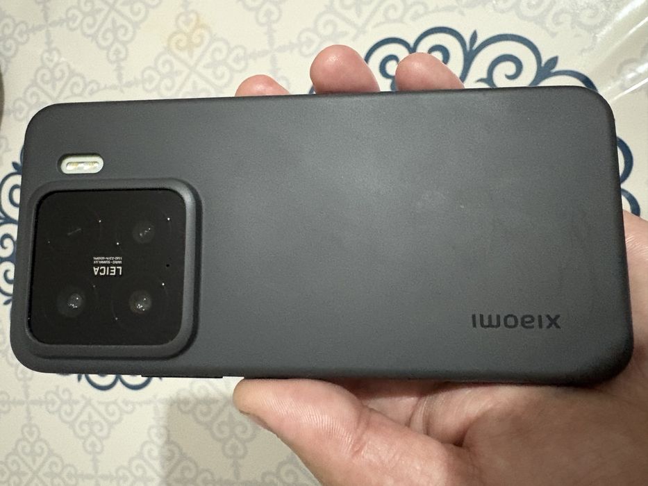 Продам телефон Xiaomi 15