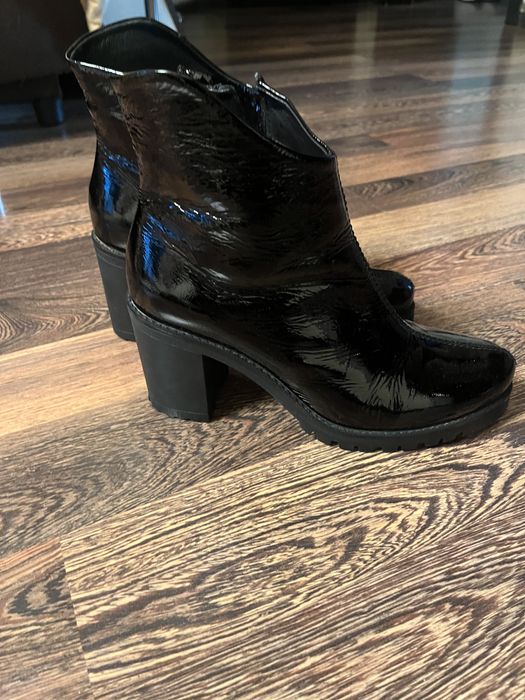 Продажа женской обуви