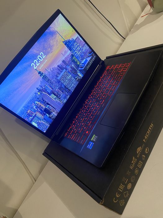 Laptop gaming MSI GF63